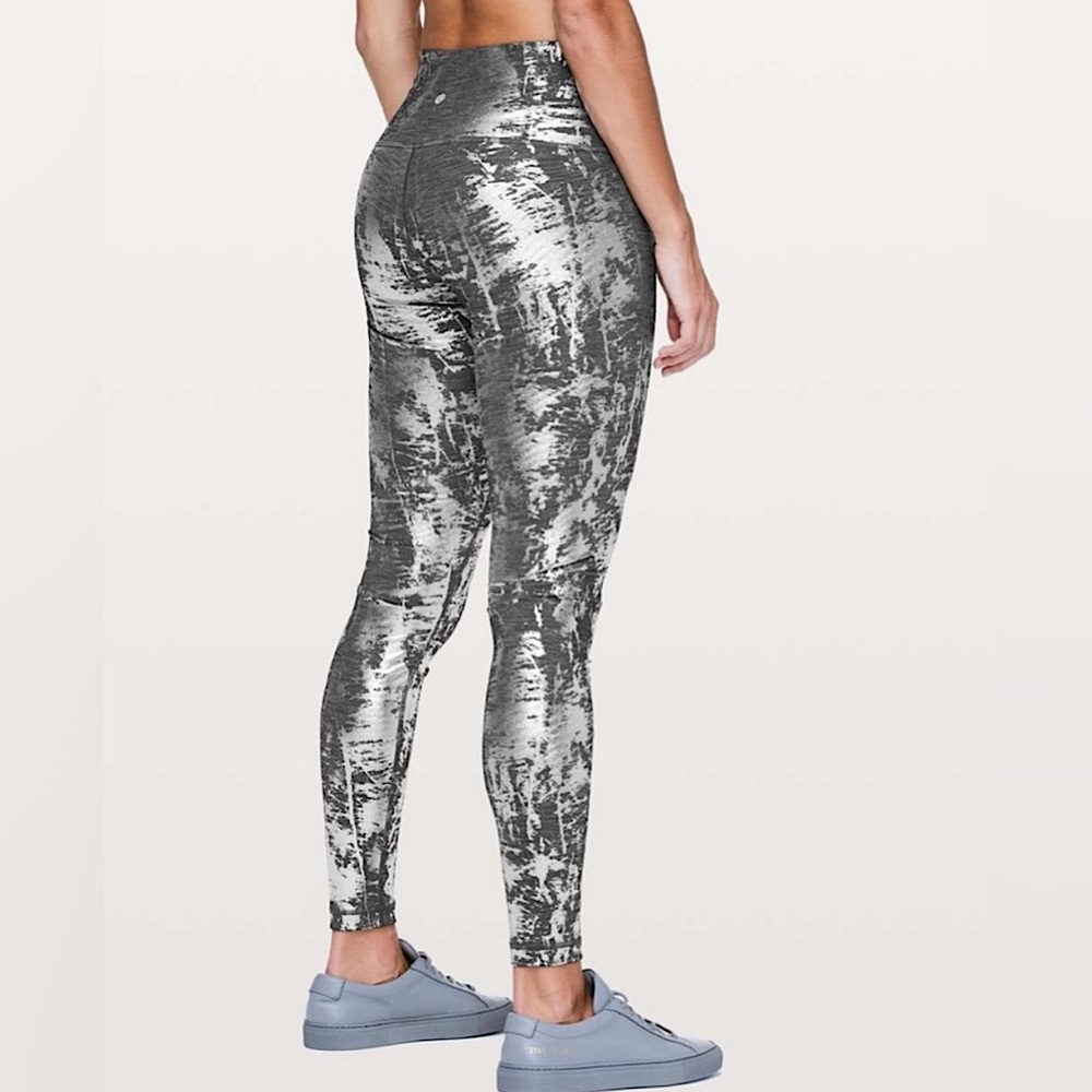 NWOT Lululemon Wunder Under Leggings